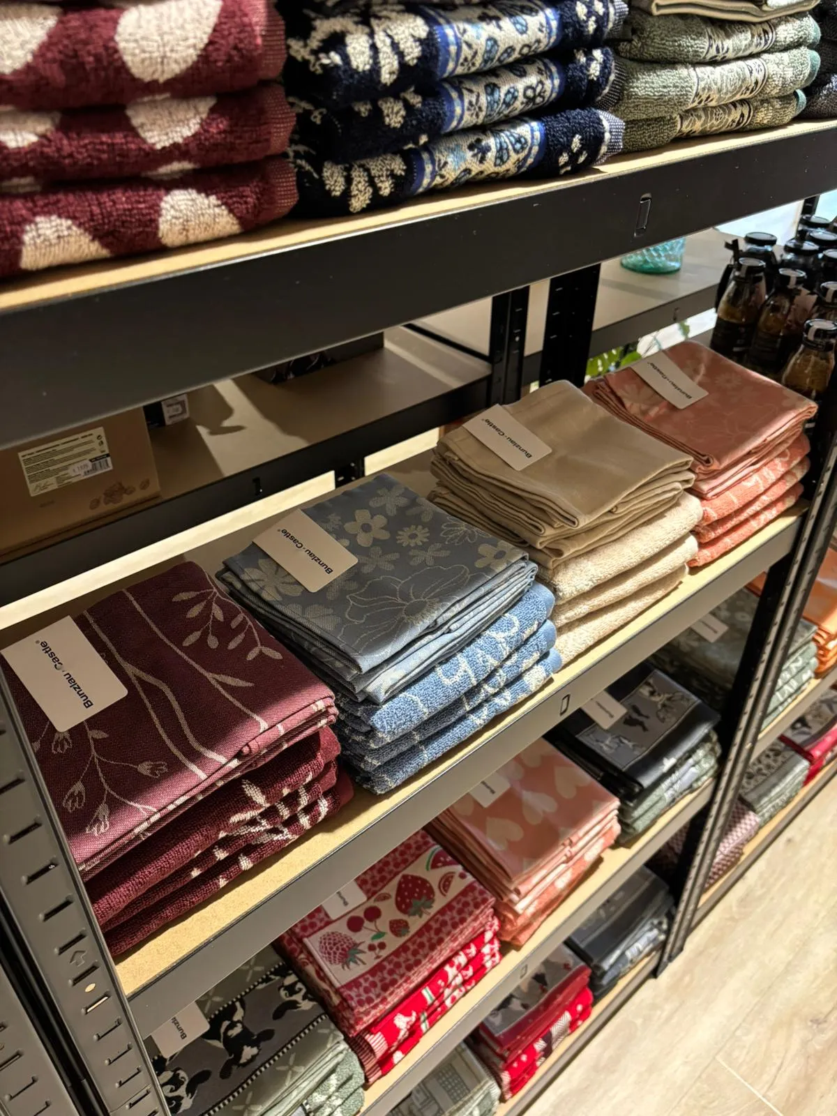 Bunzlau Castle theedoeken en keukentextiel in de winkel